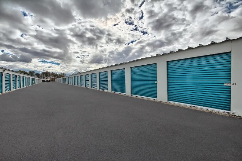 Storage Units at StorageMart - Weston Rd - 8929 Weston Road Woodbridge ON